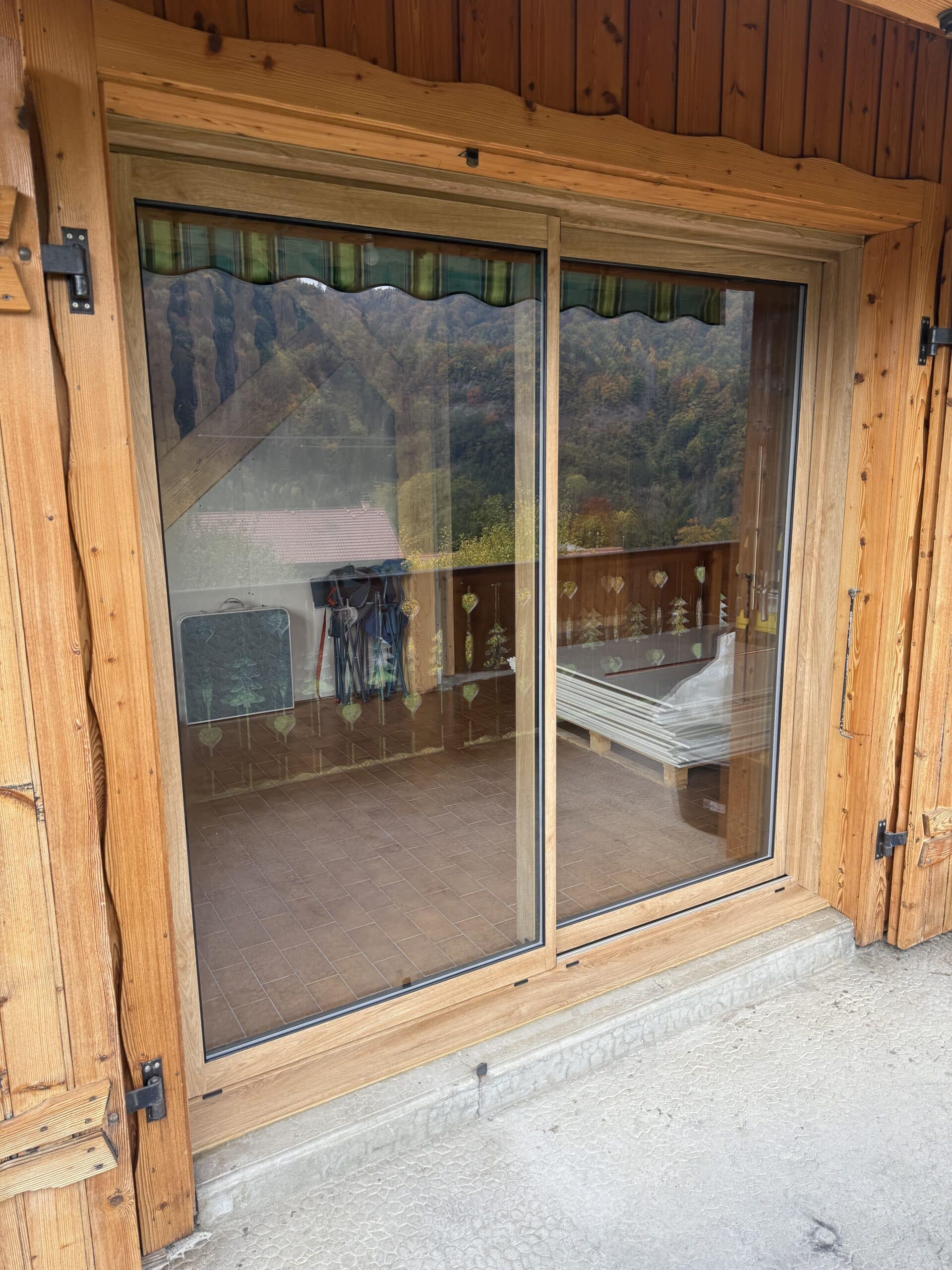 Coulissant aluminium de grande largeur en Haute-Savoie