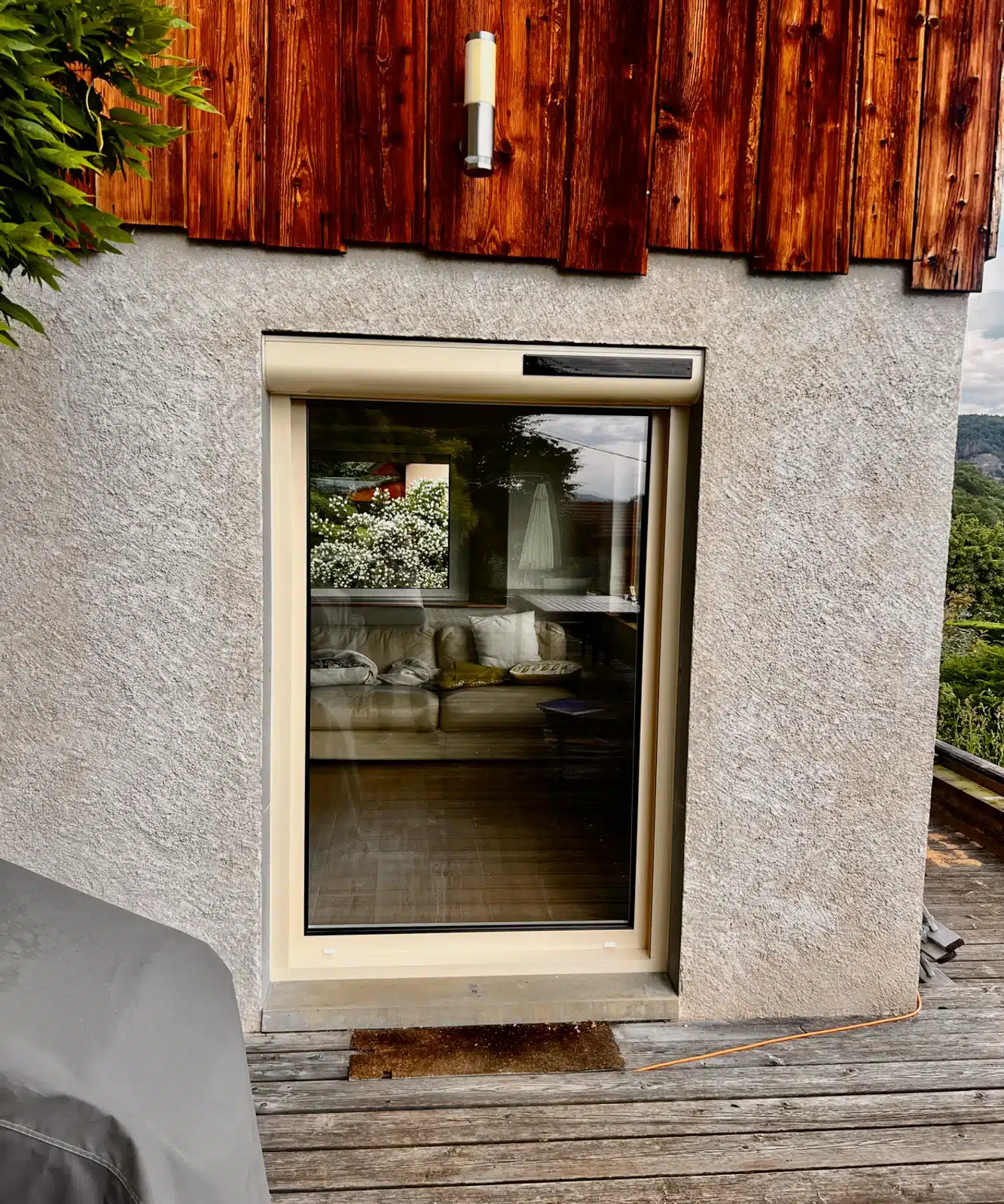 Volets roulants sur-mesure sur maison individuelle en Haute-Savoie